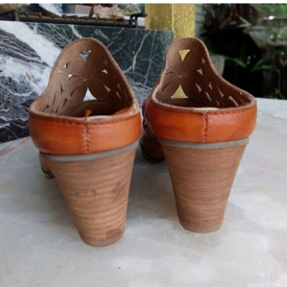 L' Artiste by Spring Step, Tan Leather Helga Mules Size EU 40 - Picture 7 of 10